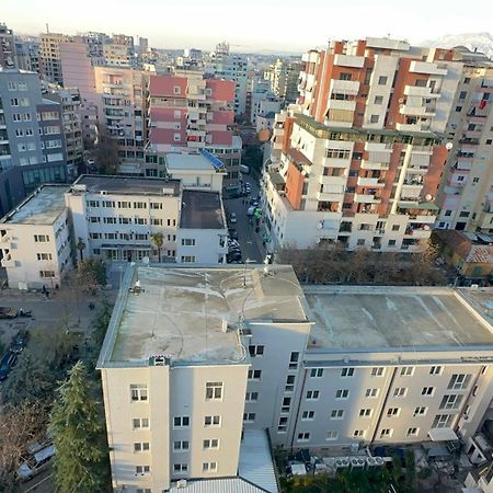 Square Inn Tirana Buitenkant foto