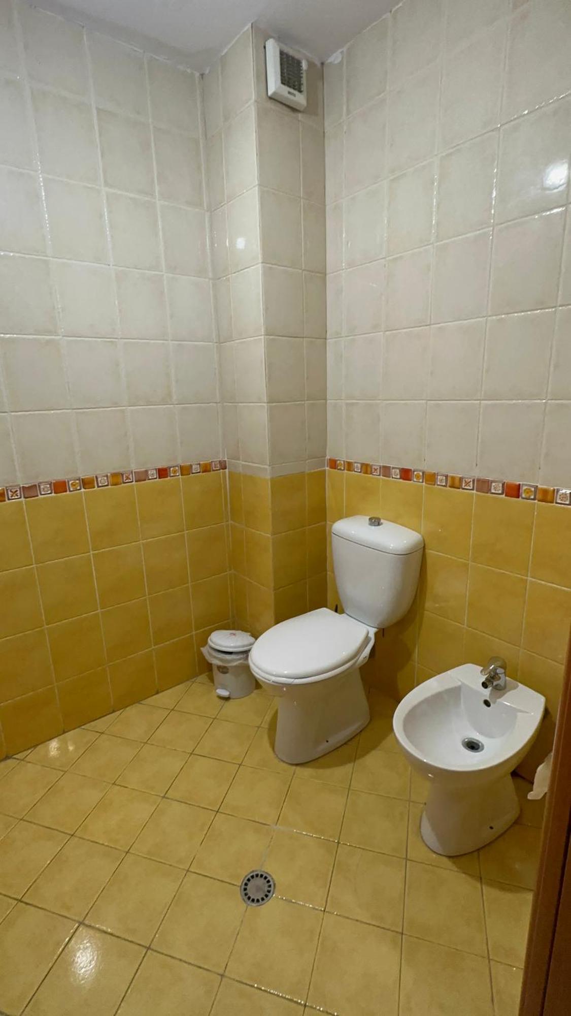 Square Inn Tirana Buitenkant foto